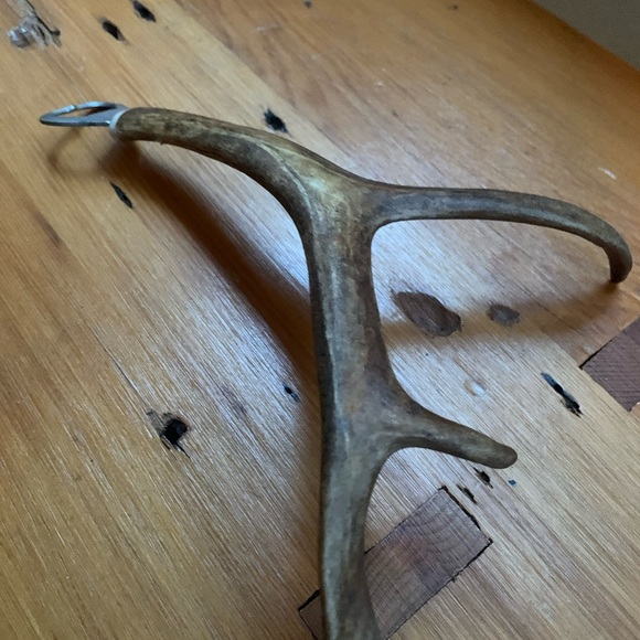 Anthropologie Shed Reindeer Antler Horn Large Bottle Opener Imported Finland - Picture 5 of 5